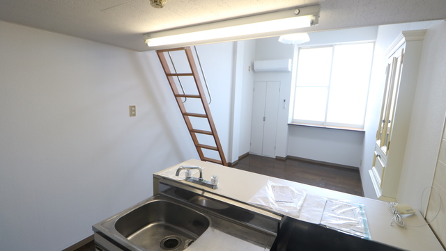 ノースシティ長者町 305 リビング