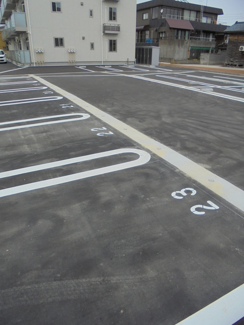 コンフォートステージ 0105 駐車場