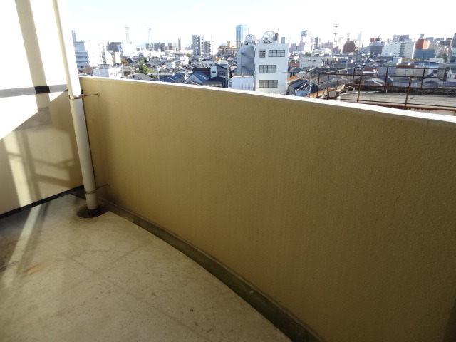 リアライズ西湊町通 703 バルコニー
