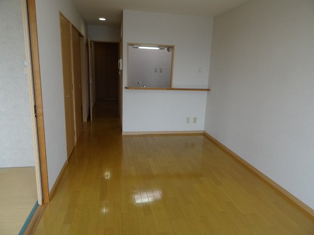 ホーリー弁天橋 402 リビング