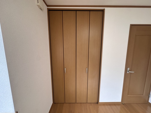 コスモビレッジ松浜新町 102 収納