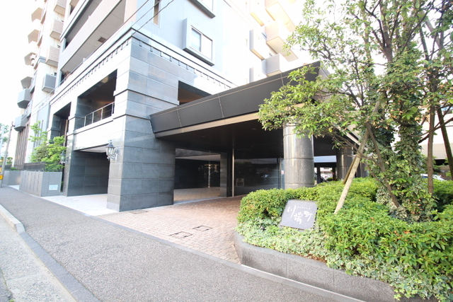 ダイアパレス川端町 1008 玄関