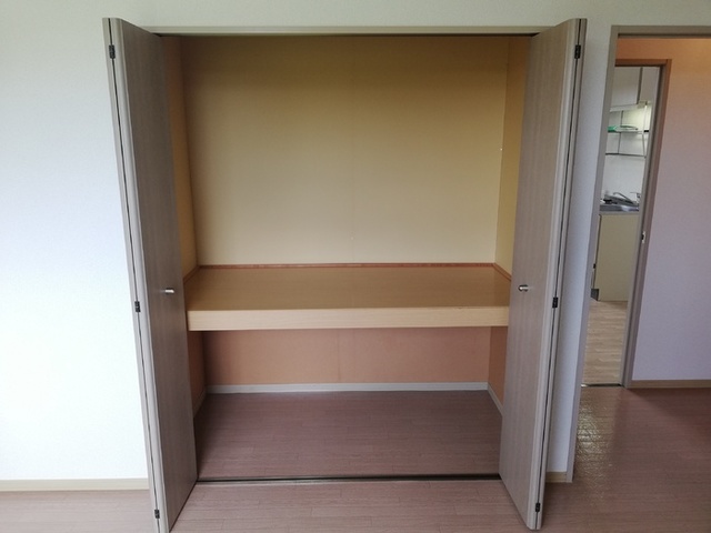 コンフォール　Ｂ 102 収納