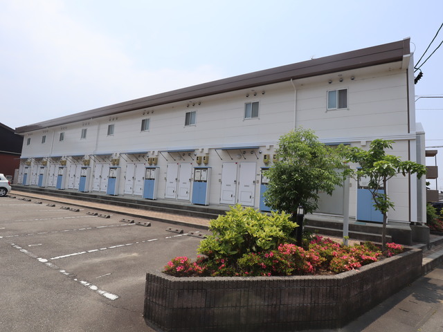 レオパレス新発田西Ⅱ