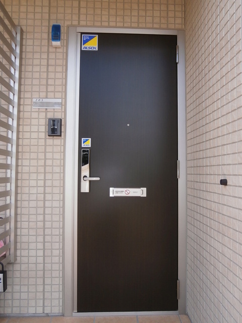 プリマクラッセ 101 玄関