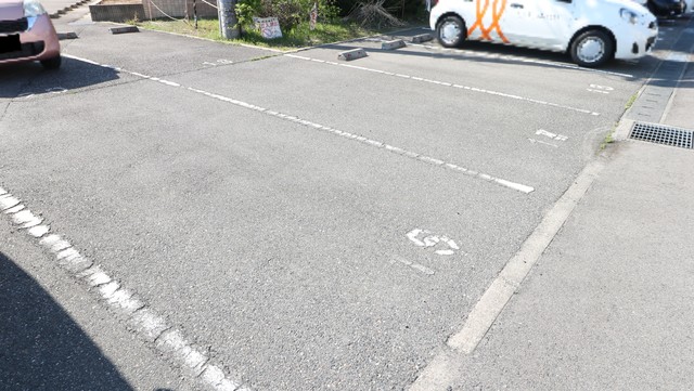 フルーレ・Ｋ 302 駐車場