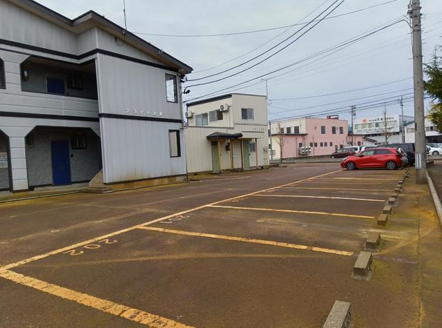 ブライト友愛 103 駐車場