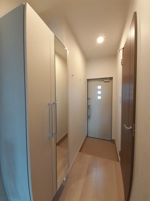 サンライズエイトＢ 102 玄関