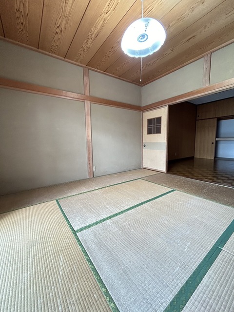 仲町２丁目貸家 0 リビング