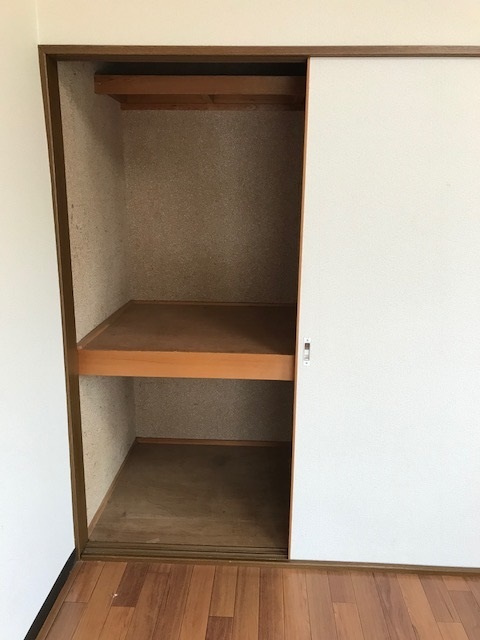 レジデンス峰 105 収納