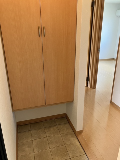 アトリオ小新　Ｂ 101 玄関