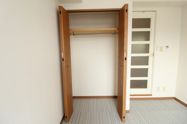 ワンノール米山B 302 収納