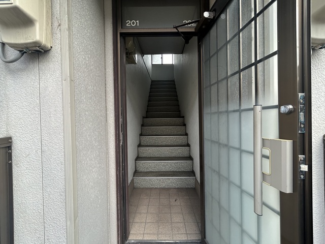 コーポ藤 201 玄関