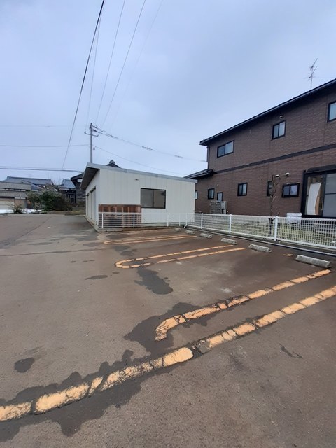 ファイン　プレッソ 101 駐車場