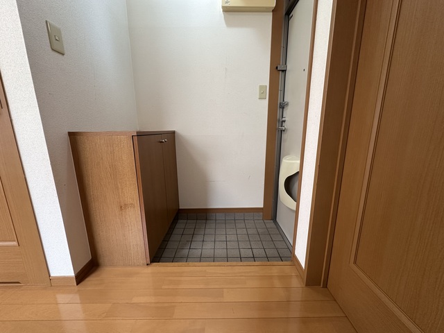 コスモビレッジ松浜新町 102 玄関