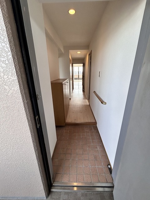 川端町パークハイツ 1301 玄関