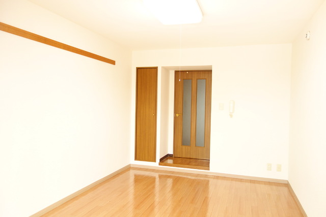 Lily-be関屋恵町 A303 リビング