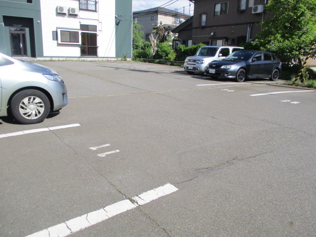 インターハウスＩ 207 駐車場