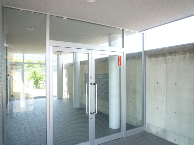 サニーフラット宮関 4C 玄関
