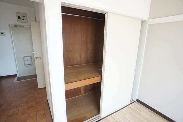 サンパレス本所 202 収納