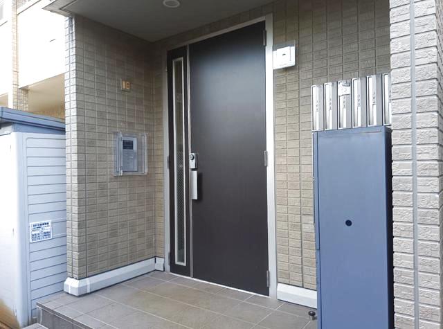 ボナール本館 102 玄関