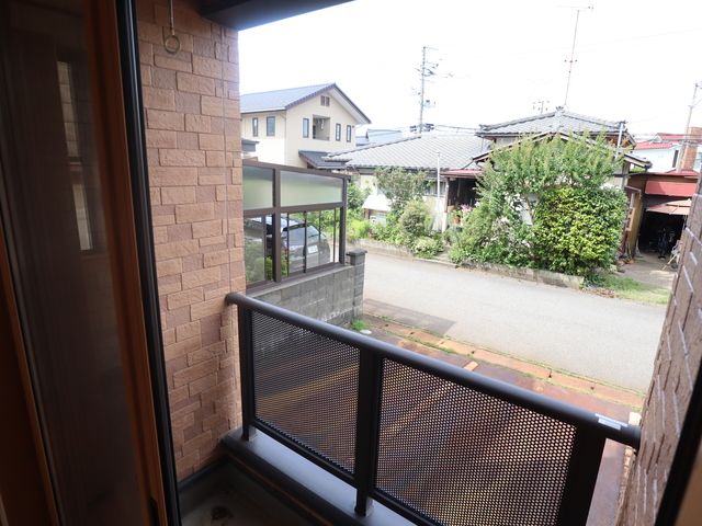 ケンジントンヒルズ 105 バルコニー