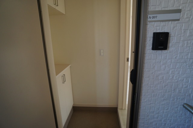Ｌｕｘ（ラックス）A棟 207 玄関