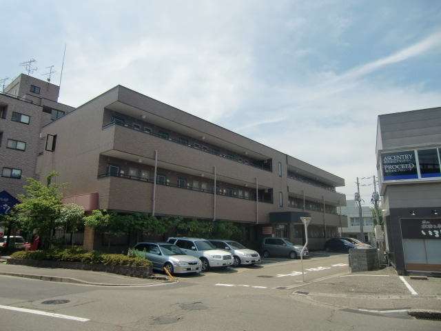Ｌｉｌｙ－ｂｅ出来島 306 駐車場