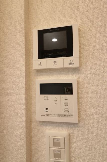D-ROOM福住 A 101 セキュリティ