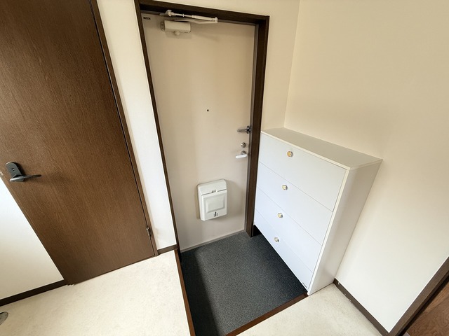ハーモニー新津 202 玄関