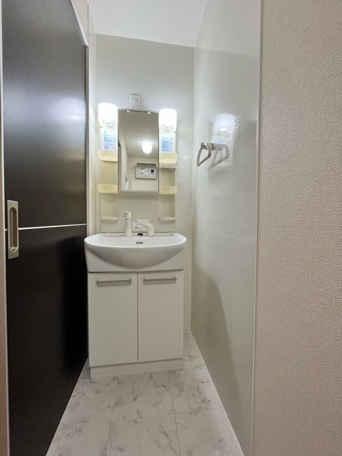 クリプトン　B 102 洗面所