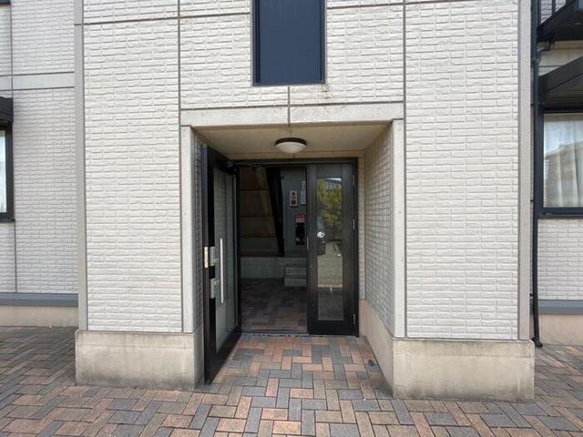 プリモディーネ　A 302 玄関