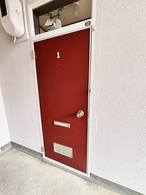 コーポあかさわ 1 玄関