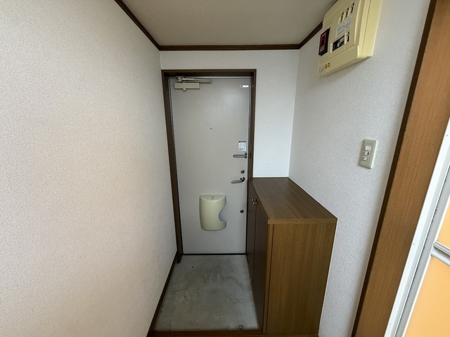 コーポサンライズ 101 玄関