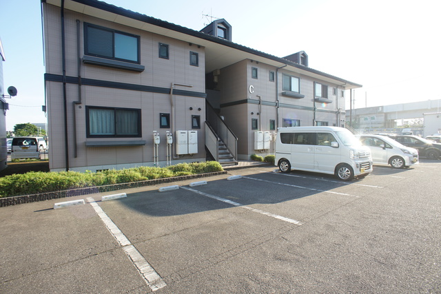 メゾン・フローラ　C 103 駐車場