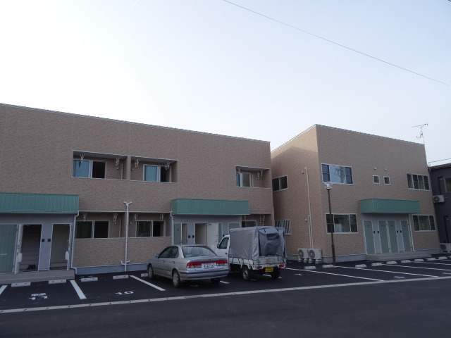 クレストコート公園前B 202 駐車場