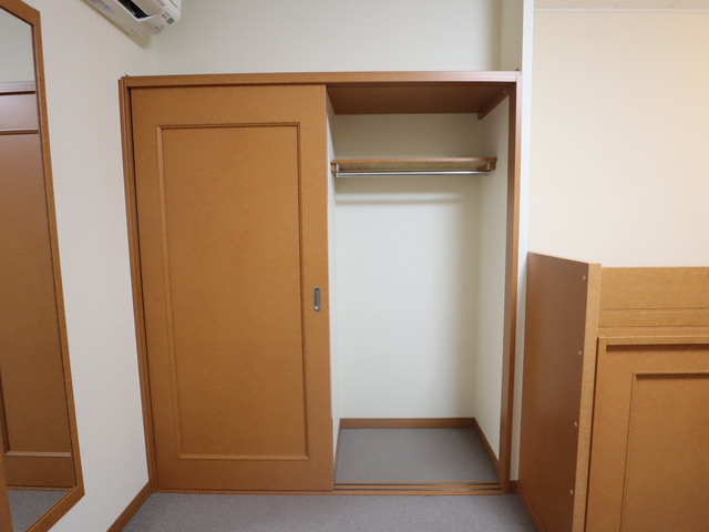 レオパレス新発田西Ⅱ 205 収納
