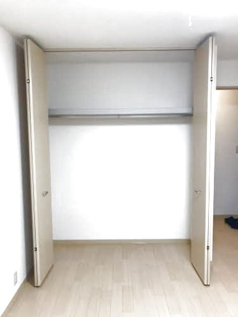 カーサラフィネ　B 201 収納