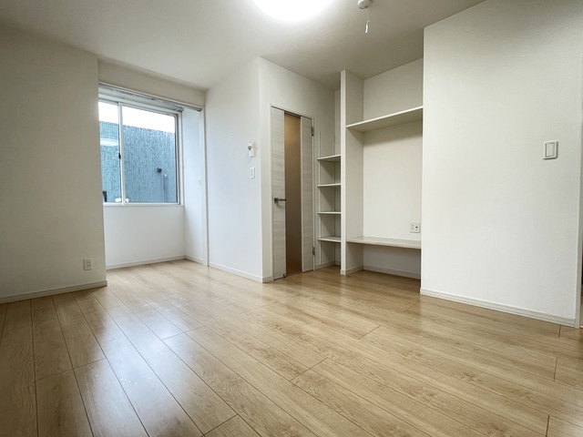 Grand Maison KUZUTSUKA 105 リビング