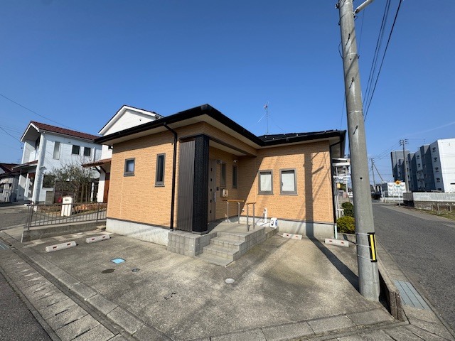 天野1丁目貸家 0 駐車場