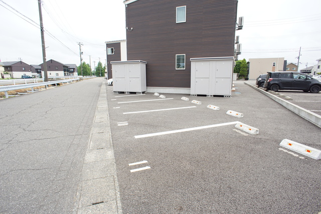 スモーレⅡＡ棟 101 駐車場