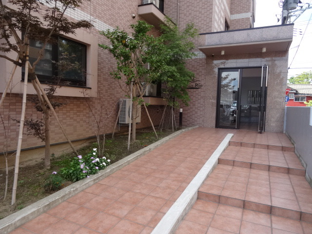 グランリーオ大川前 401 玄関