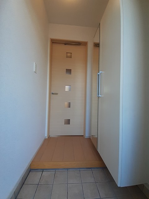 ウィンクルム 101 玄関