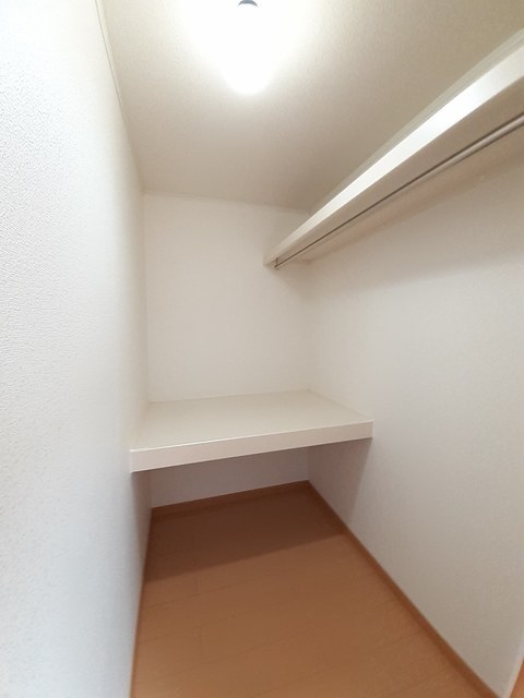 フィオーレ 203 収納