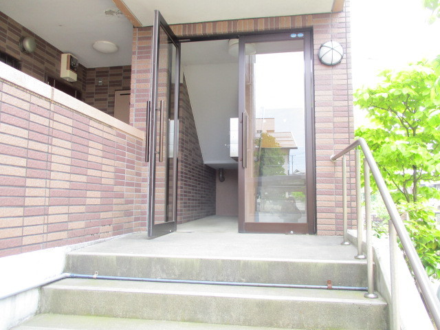 プランドール長峰 302 玄関