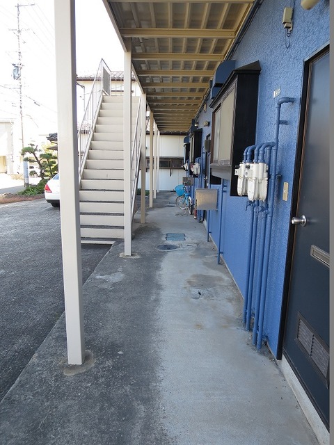 コーポ仲村 203 玄関
