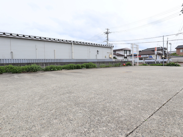 メゾンハヤカワ 208 駐車場