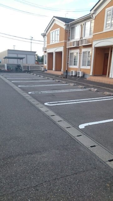 プロムナード散歩道Ａ棟 202 駐車場