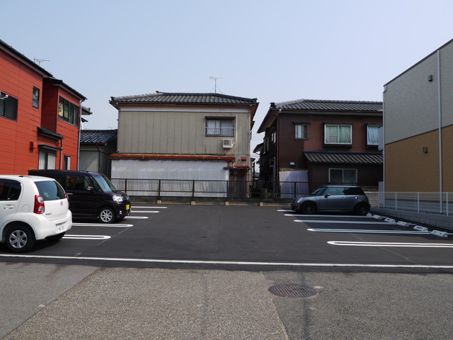 ＥＣＲＡＴＹＺ 202 駐車場
