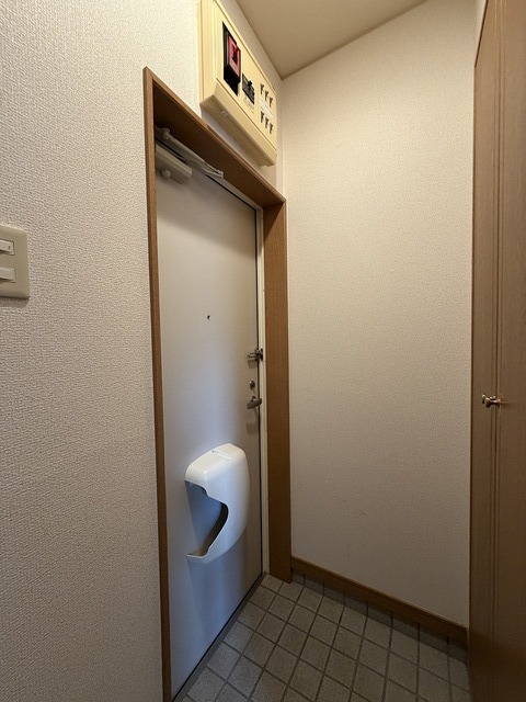 ピコットさつき野 103 玄関